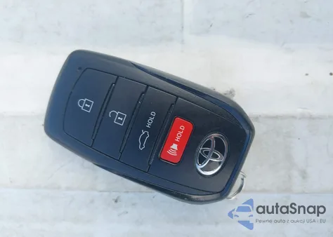 2025 Toyota Camry Le z USA, uszkodzony, nr VIN 4T1DAACK3SU565741